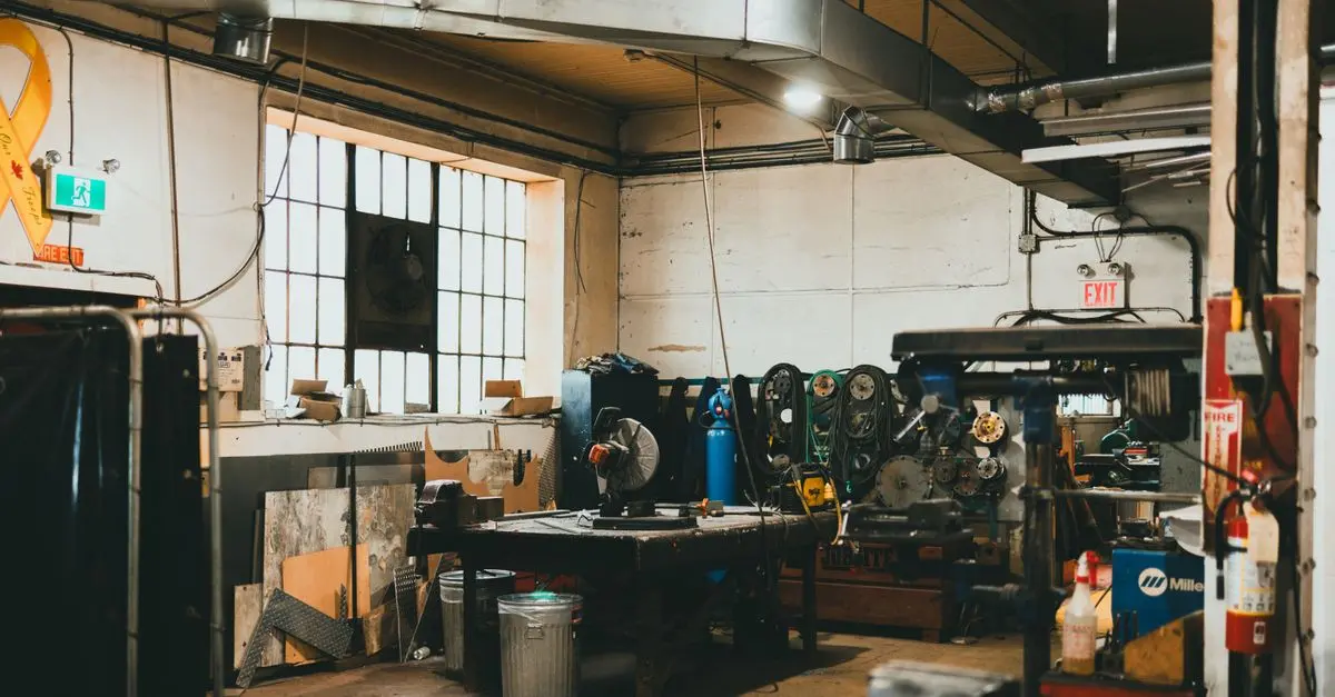 Les outils indispensables pour remplacer une vitre facilement