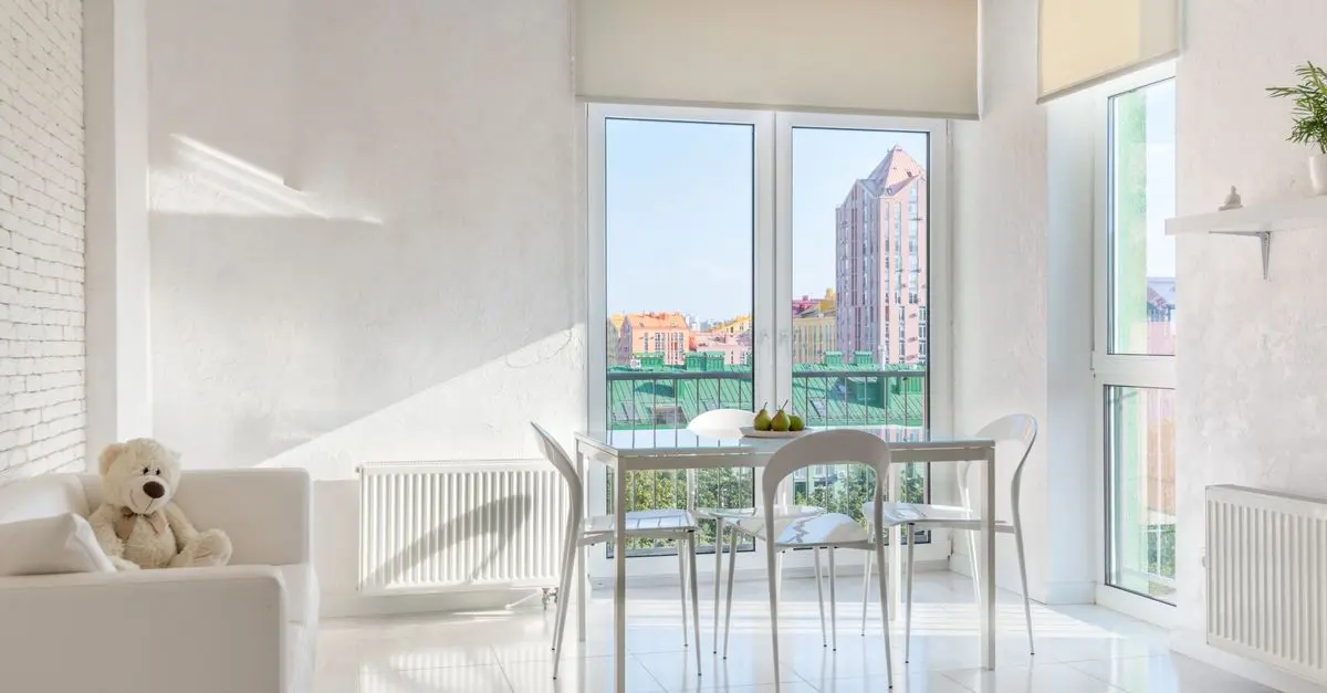 Comment entretenir vos vitres après remplacement : Guide complet